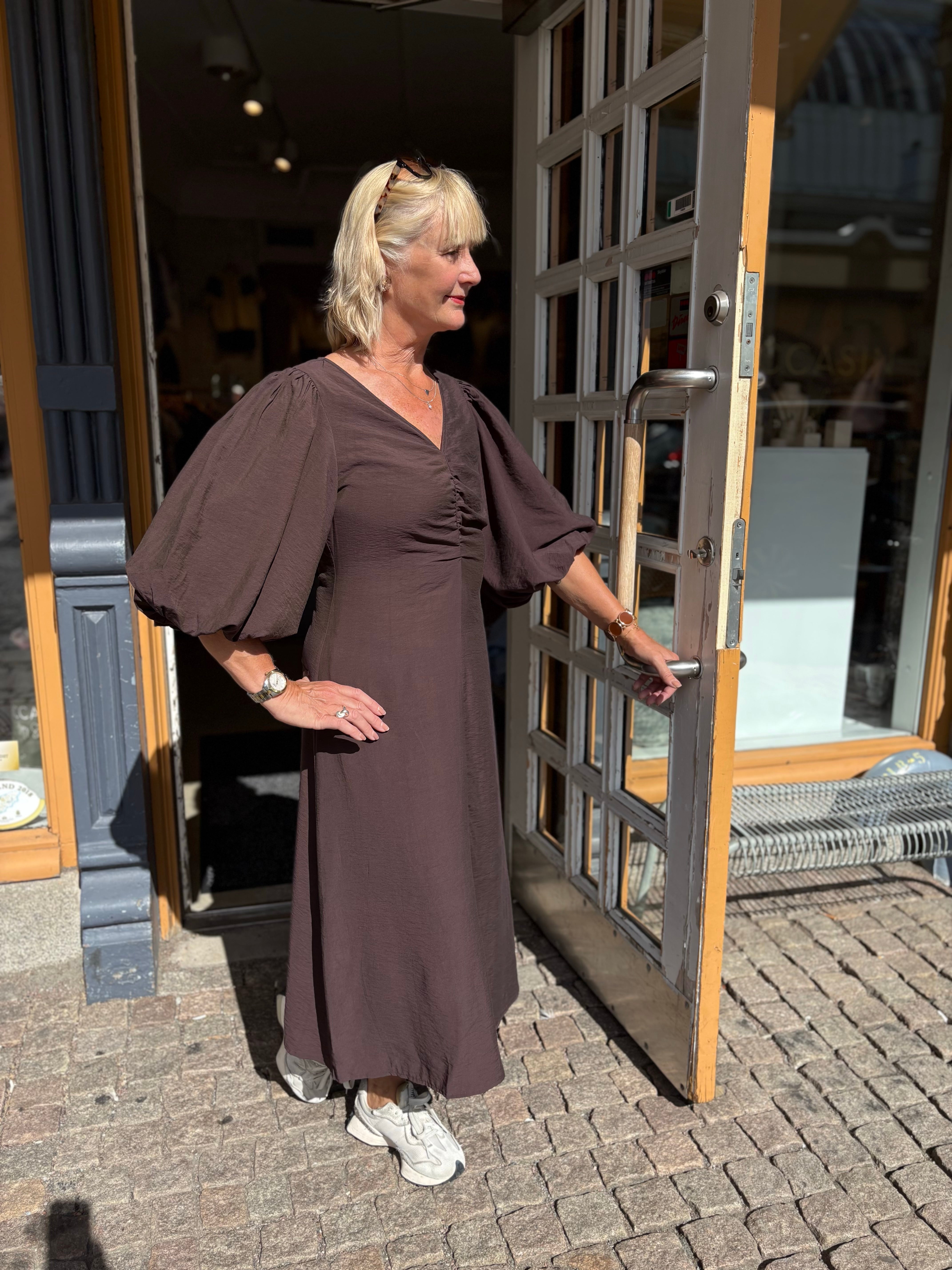 Vigola V Neck Midi Dress Coffee Bean