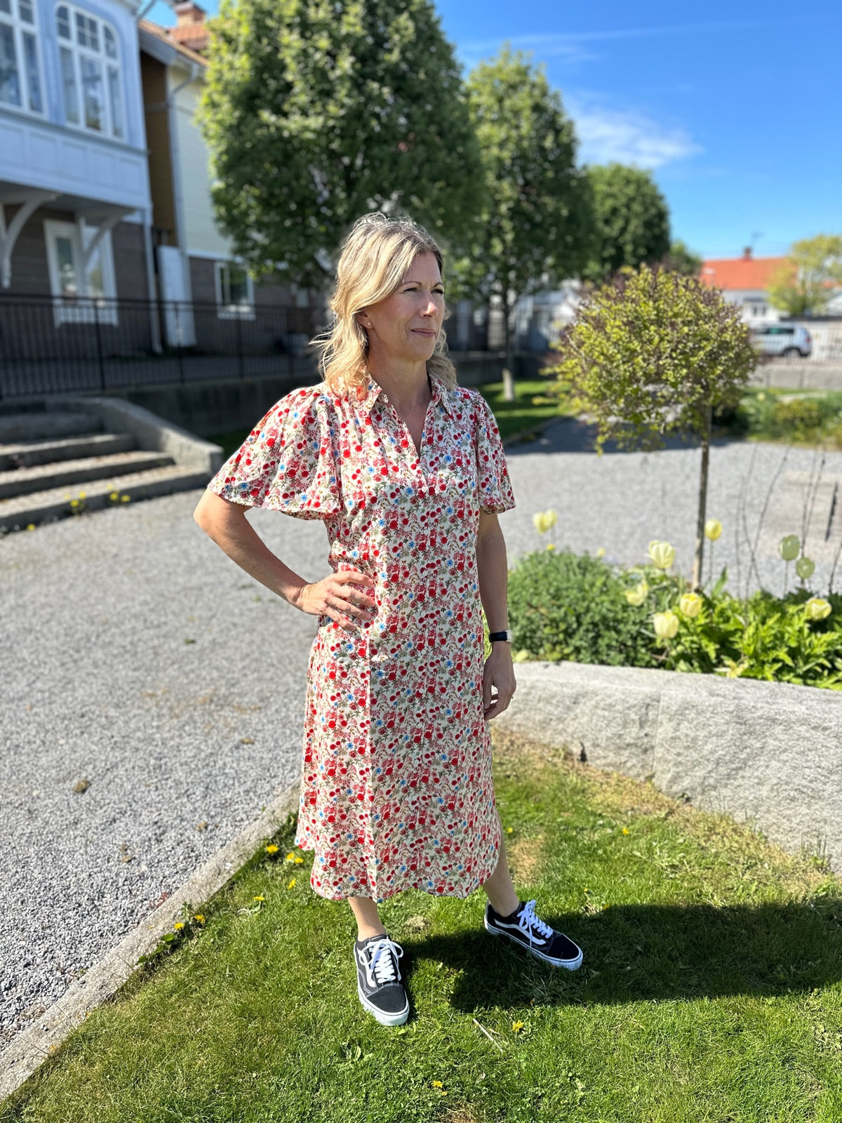 Vijona Shirt Dress Cloud Dancer Red Flowers