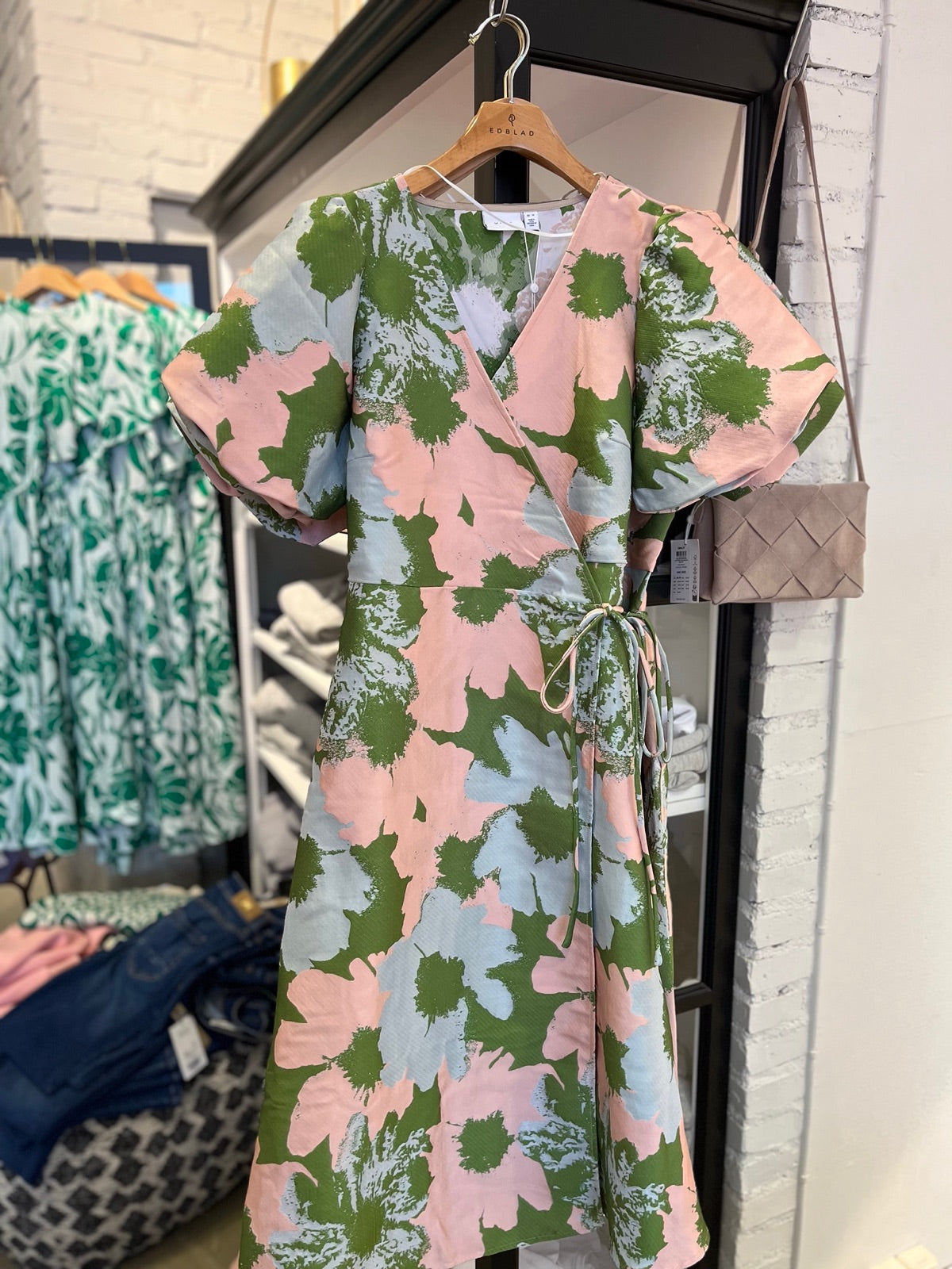 Vilolla Sleeves Midi Wrap Dress Egret Abstract Flower