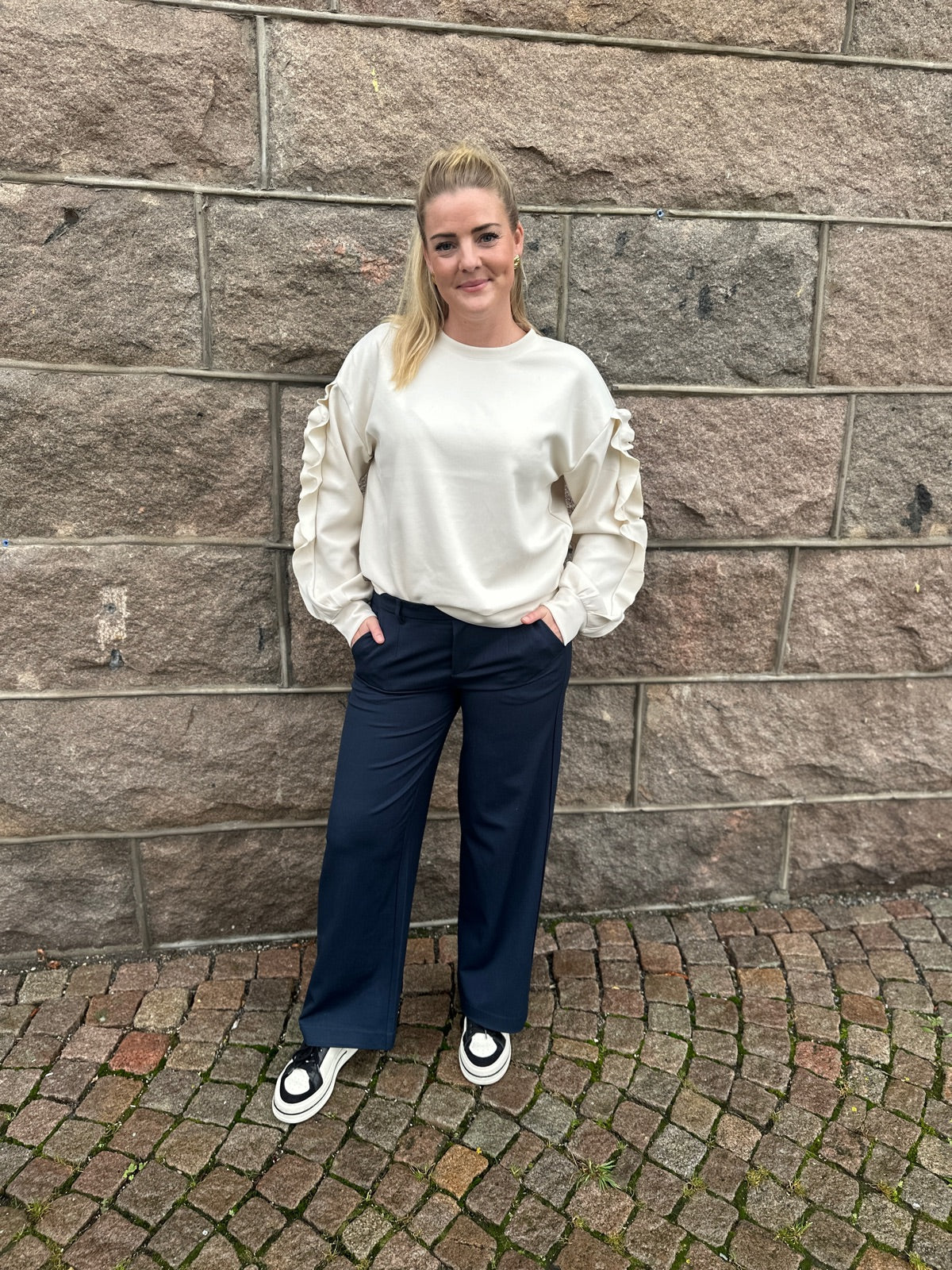 Vimentina Flounce O Neck Long Sleeve Top Birch