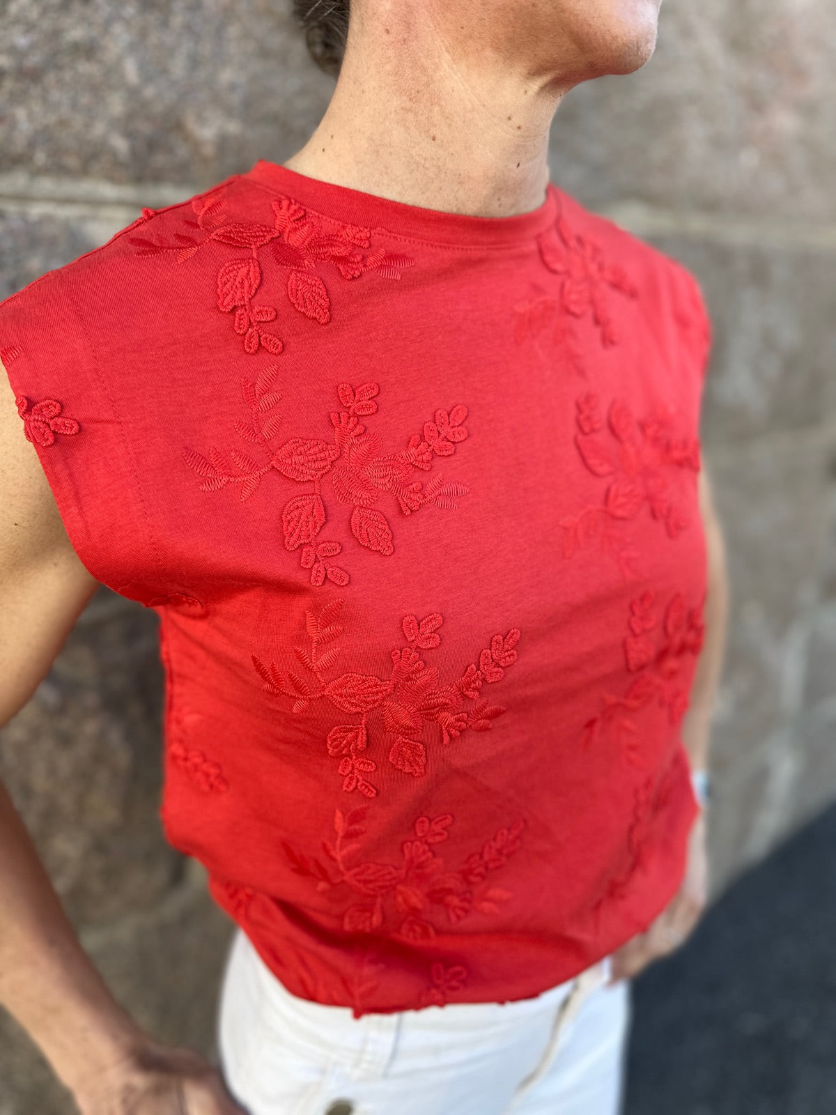 Vinayla O Neck Top Aurora Red