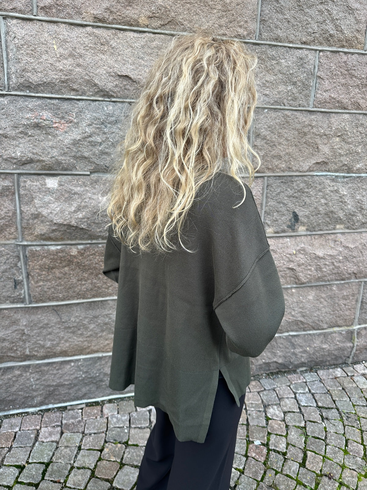 Viostria Rollneck Long Sleeve Knit Top Deep Depths