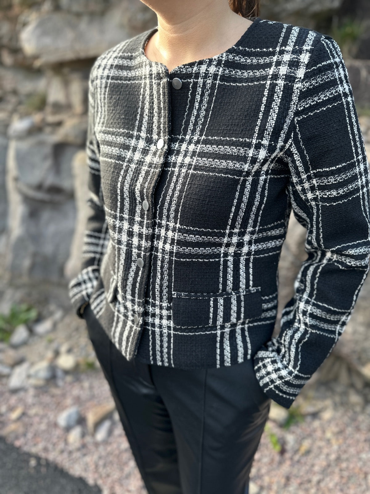 Viruthia Long Sleeve Short Jacket Ou Black Birch