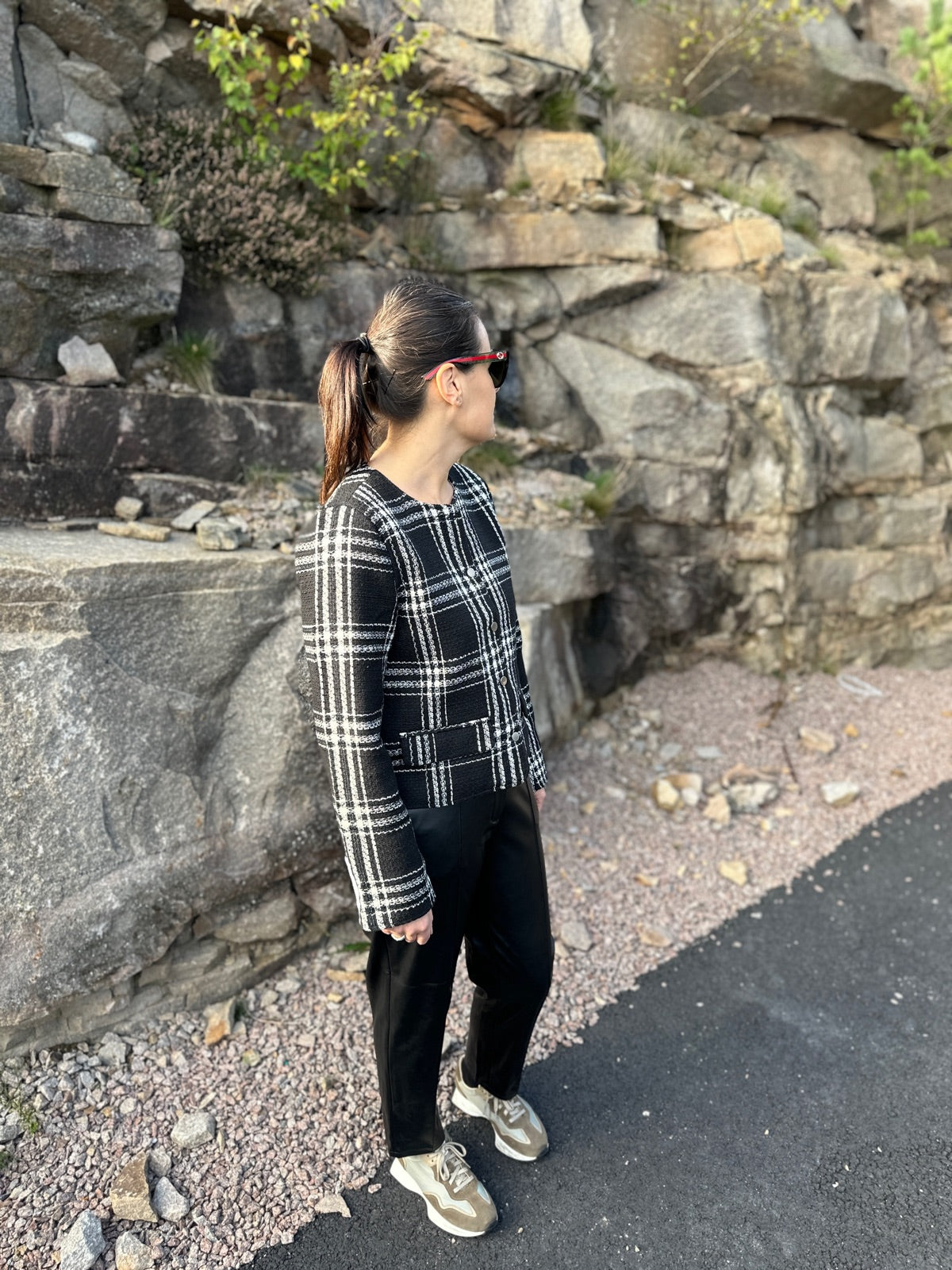 Viruthia Long Sleeve Short Jacket Ou Black Birch