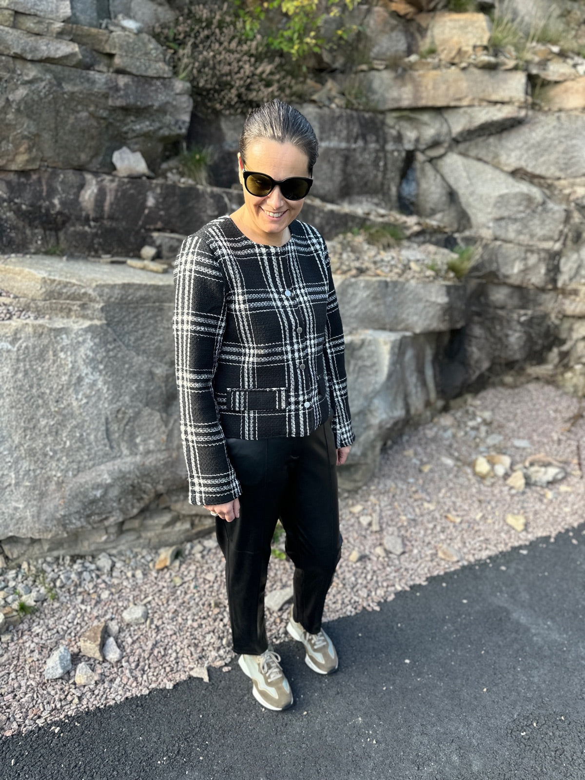 Viruthia Long Sleeve Short Jacket Ou Black Birch