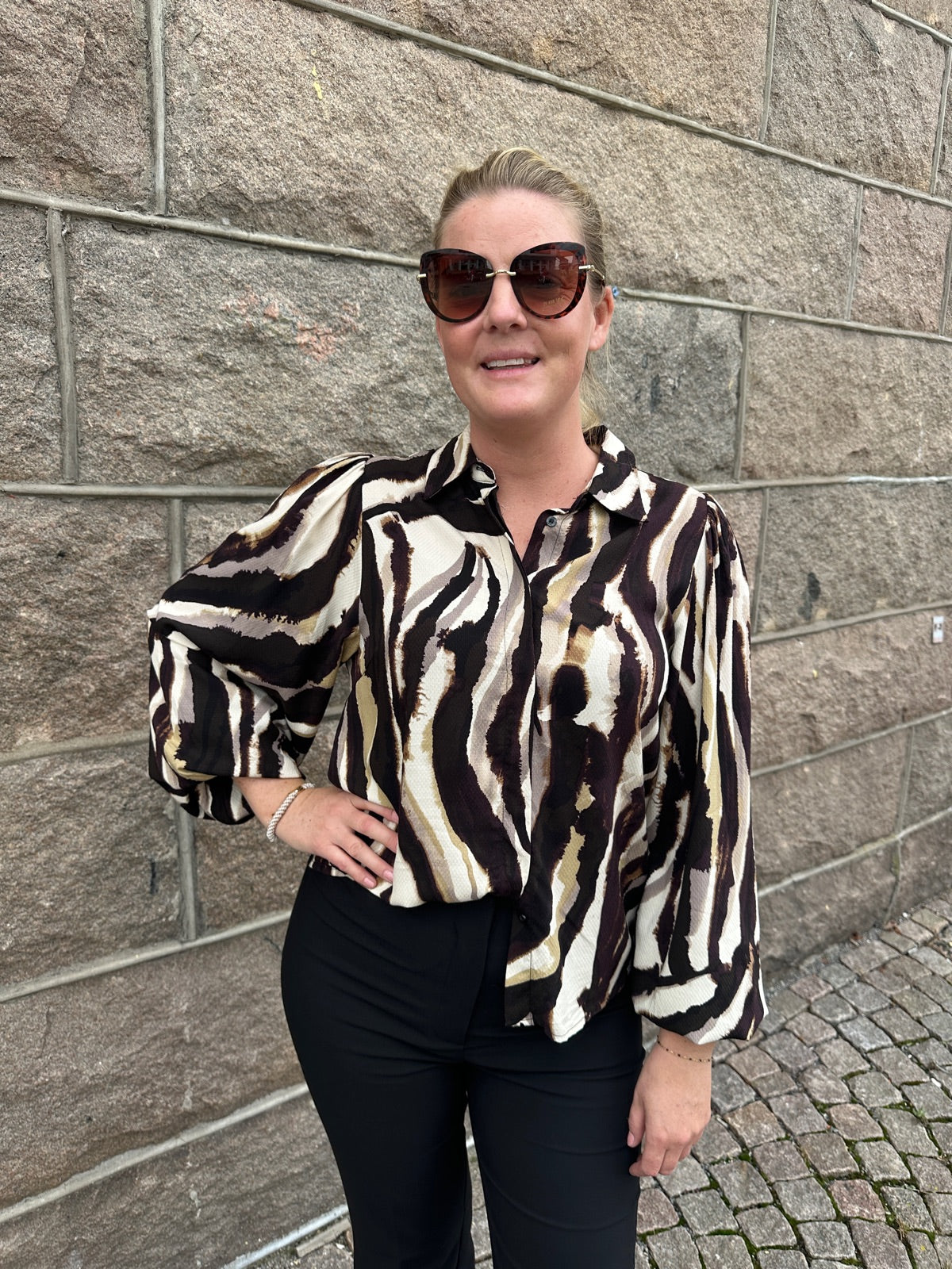 Yasasina Long Sleeve Shirt Sandshell Zebra Print