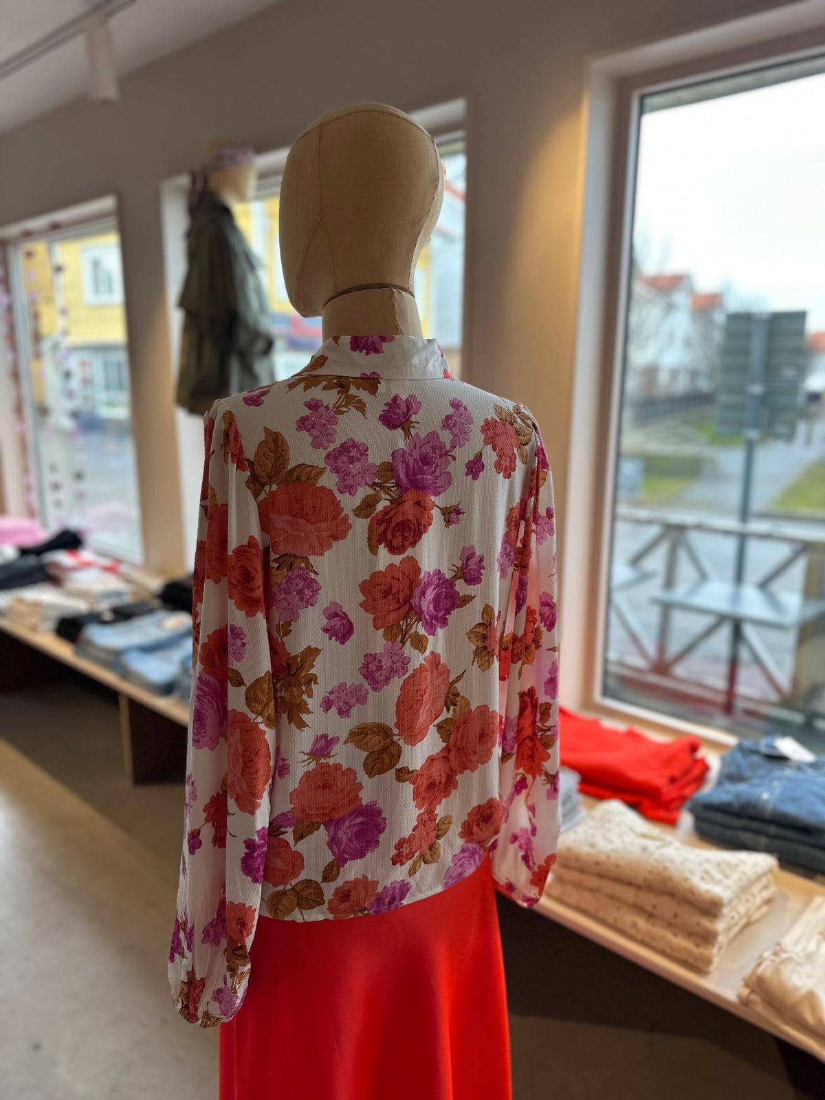 Yasasina Long Sleeve Shirt Star White Emilie