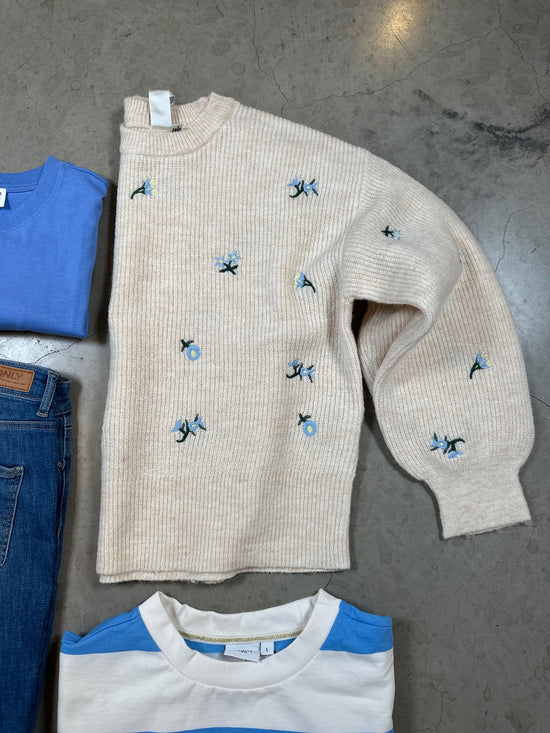 Yasfleur Long Sleeve Knit Pullover Birch Clear Sky Flowers