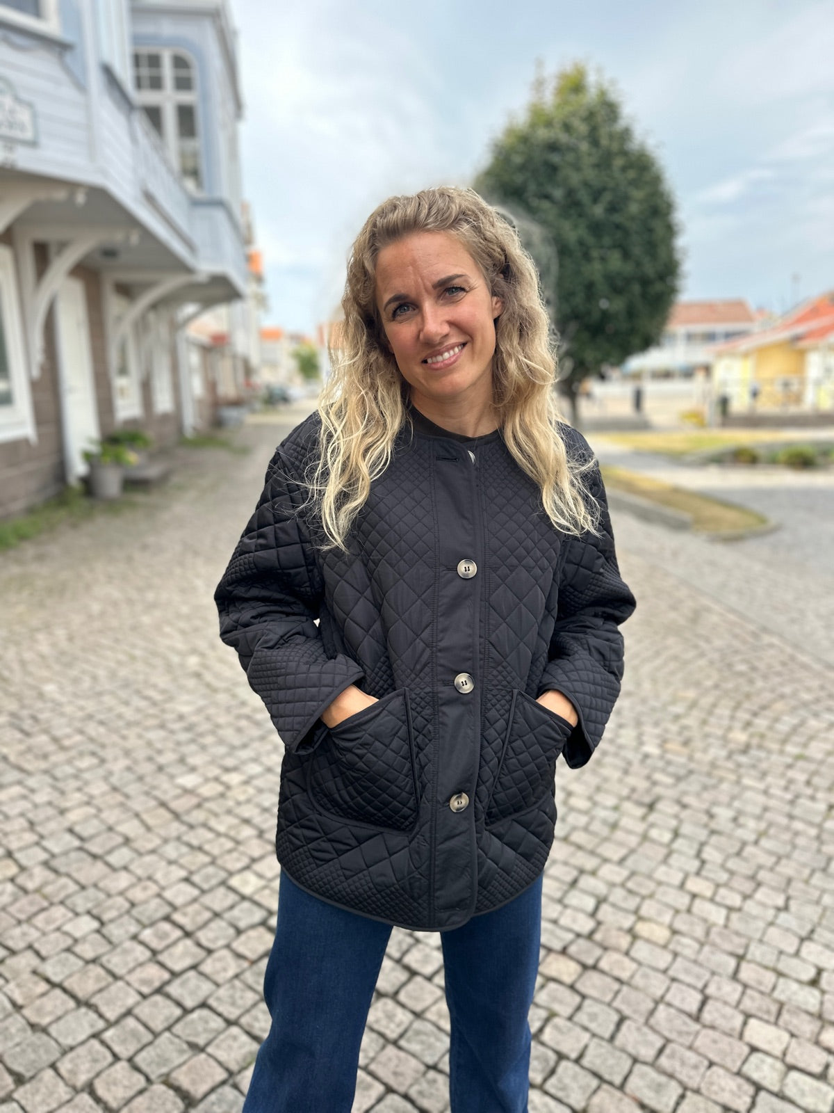 Yaslaurie Long Sleeve Padded Jacket Black