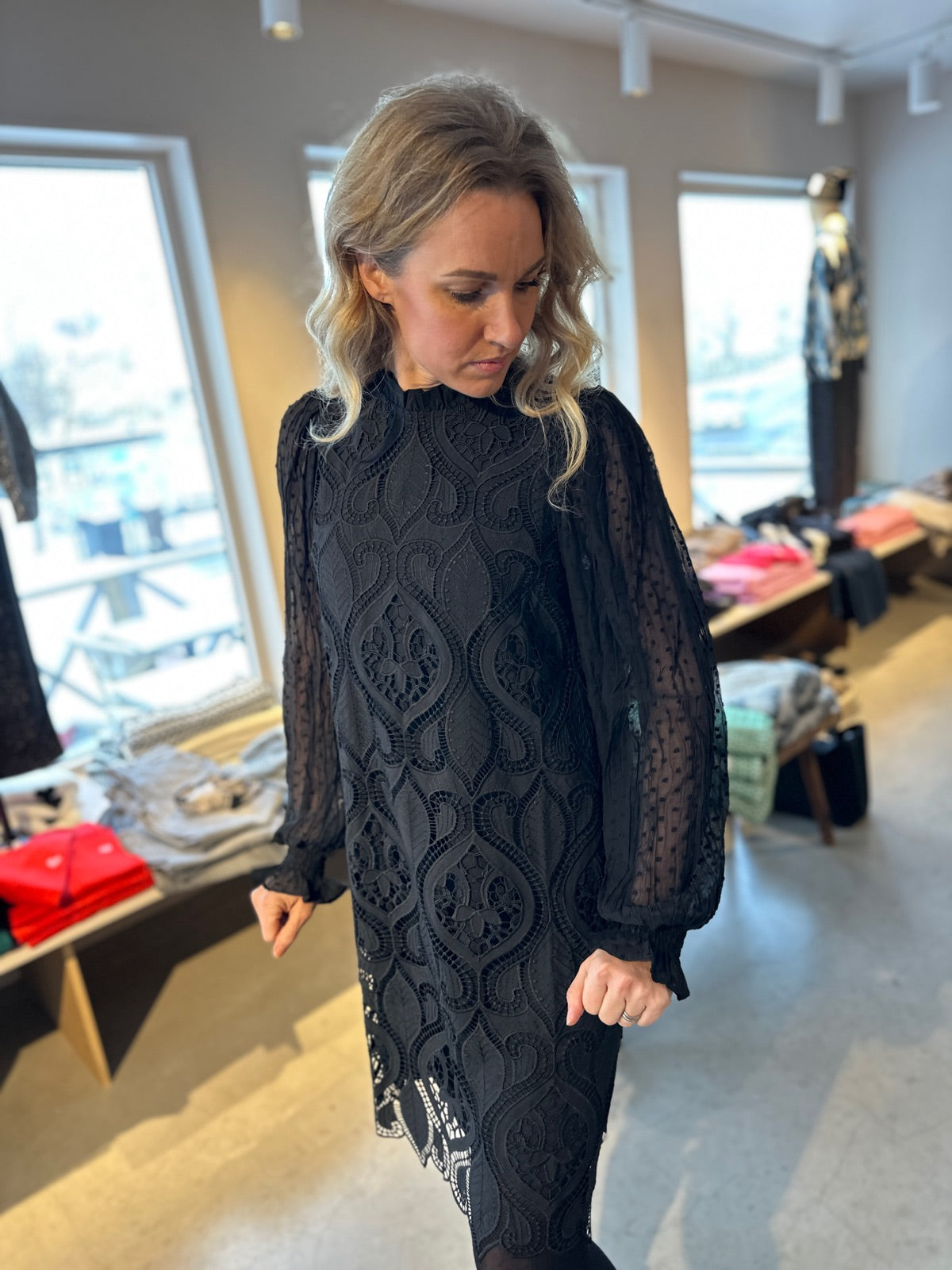 Yaslera Long Sleeve Dress Black