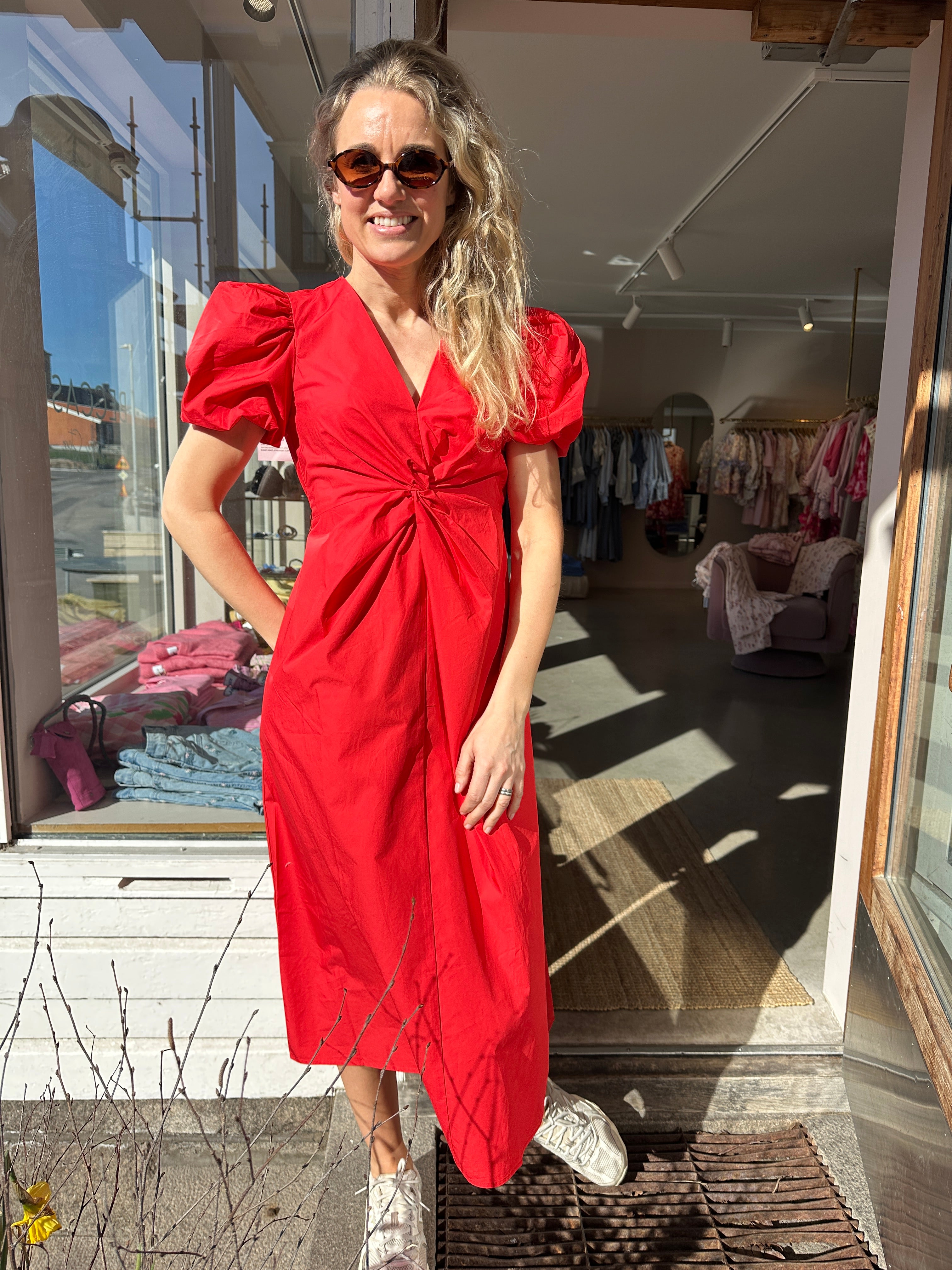 Yasstray Midi Dress Red