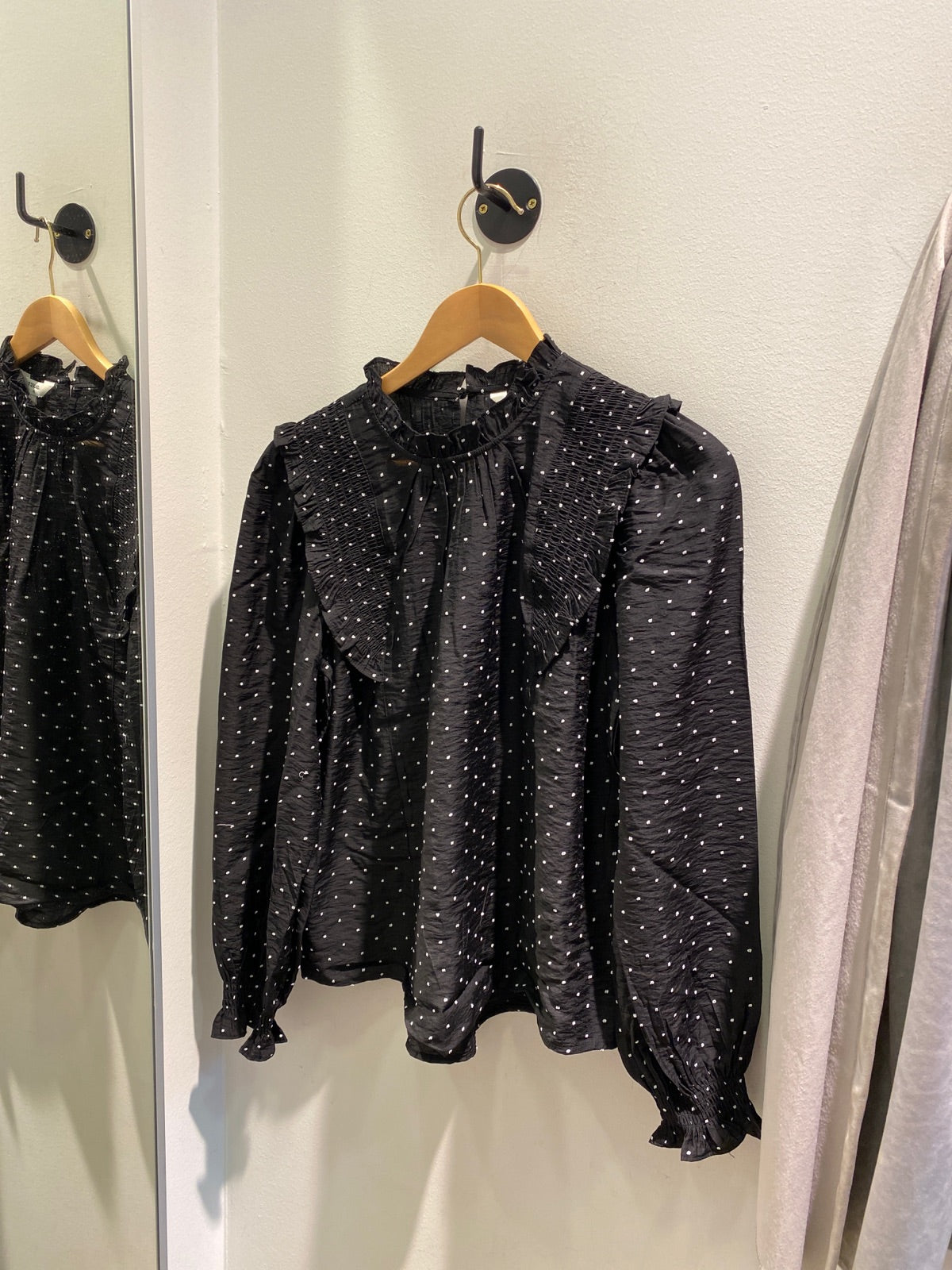 Objpetri Long Sleeve Top Black White Dots