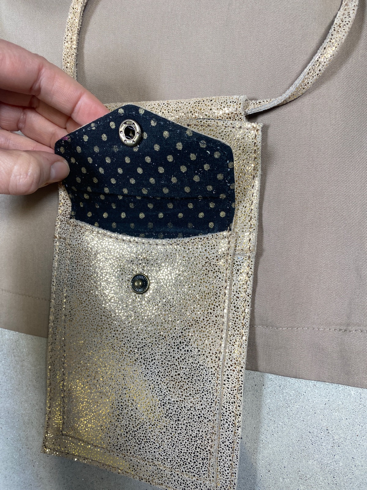 Pckani Leather Phone Bag Gold Snow