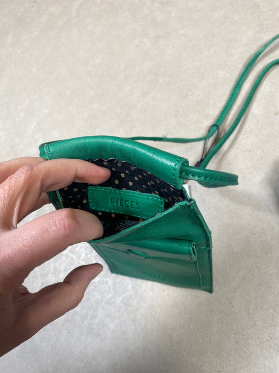 Pckani Leather Phone Bag Pepper Green